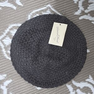 Universal Thread Charcoal Knit Beret
